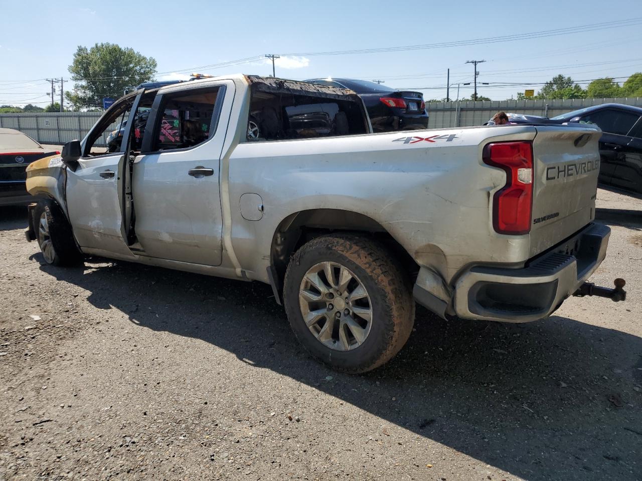 2020 Chevrolet Silverado - Image 2