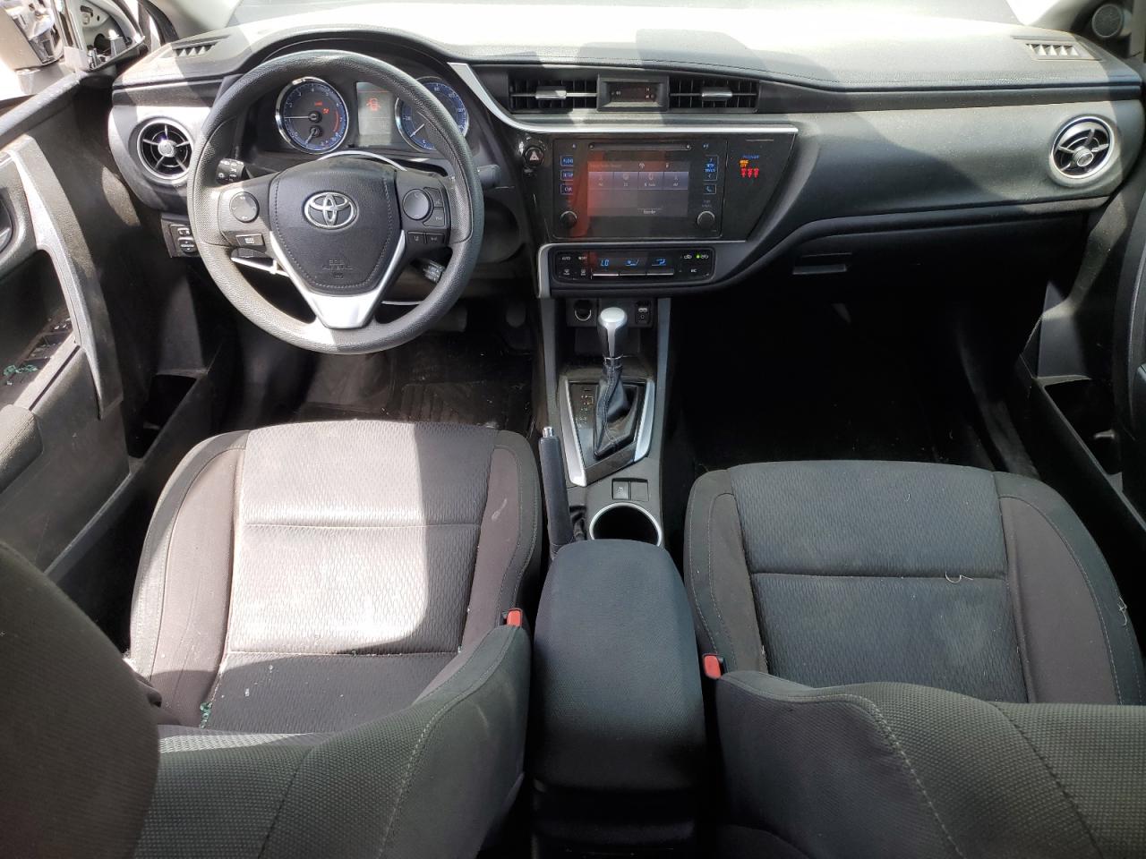 2019 Toyota Corolla L VIN: 5YFBURHE0KP898349 Lot: 54034344