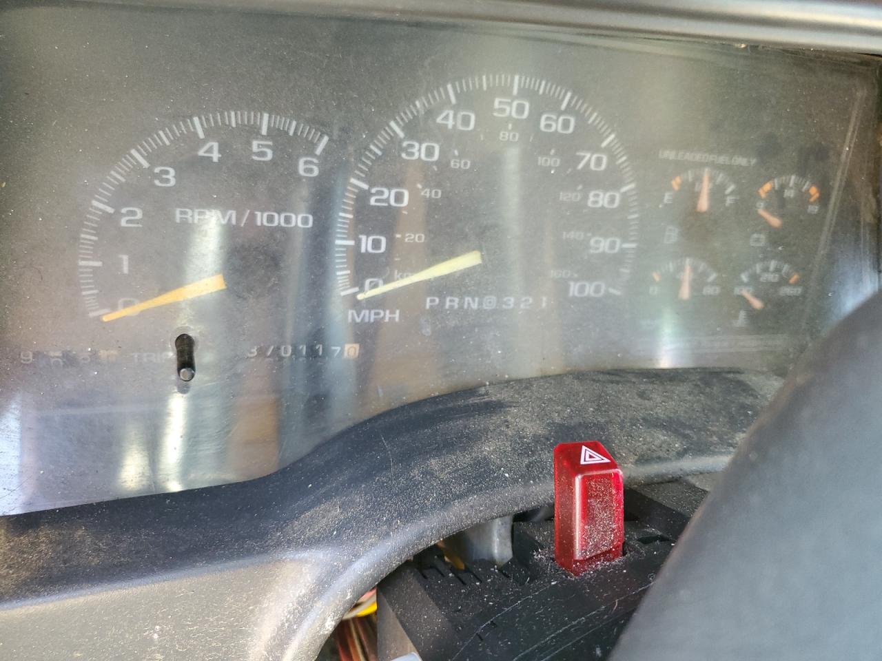 1998 Chevrolet Gmt-400 C1500 VIN: 2GBEC19R4W1214382 Lot: 54875434