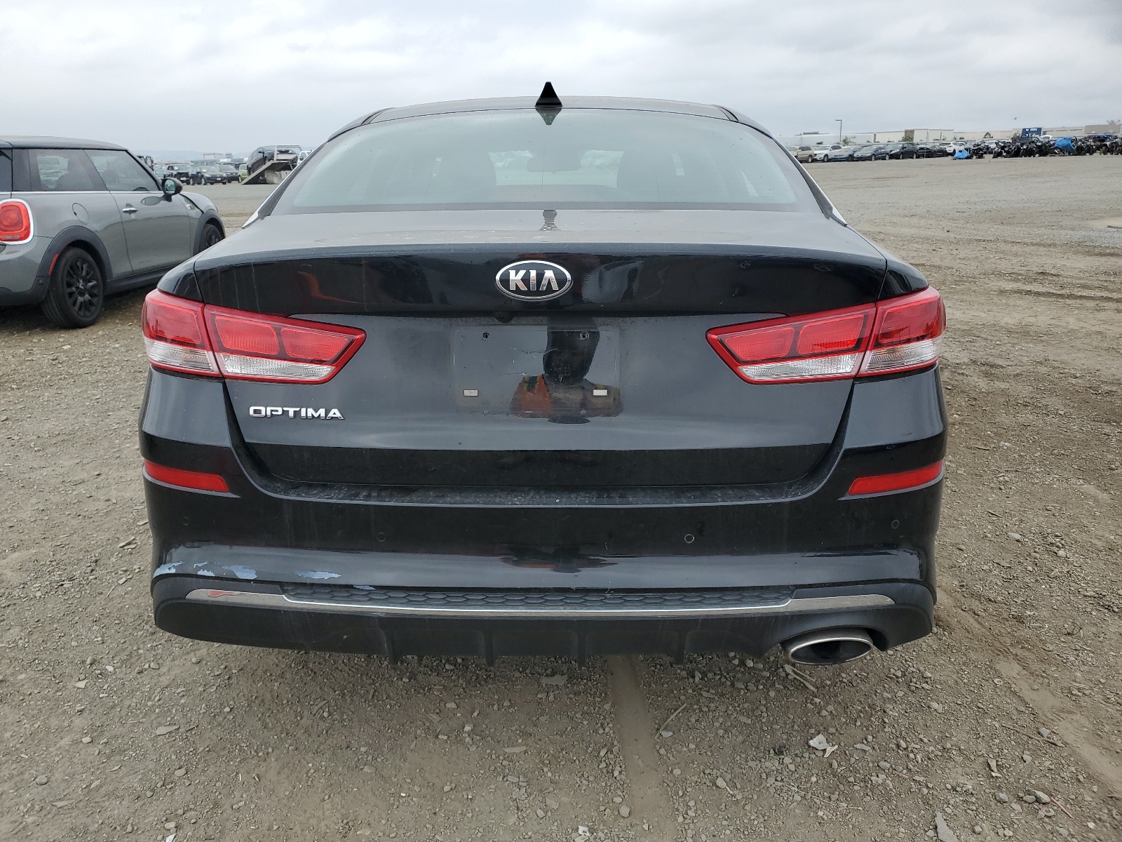 2019 Kia Optima Lx vin: 5XXGT4L34KG354852