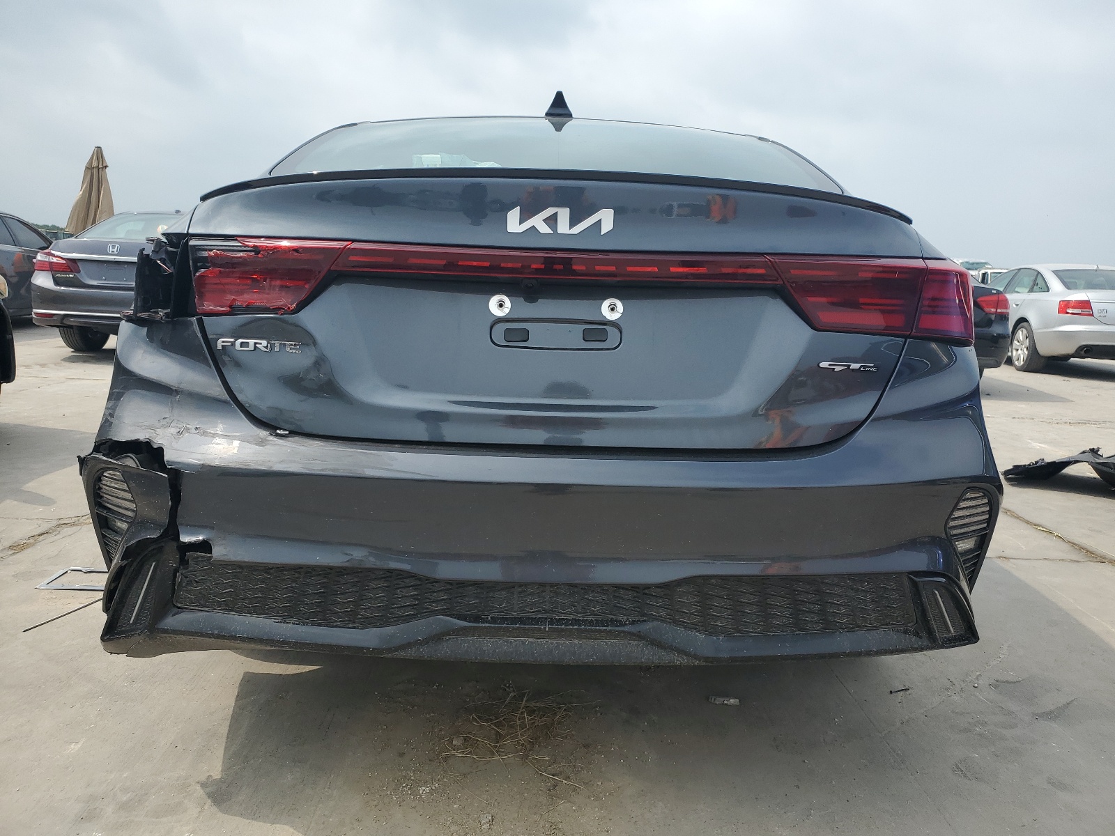 3KPF54AD1PE657945 2023 Kia Forte Gt Line