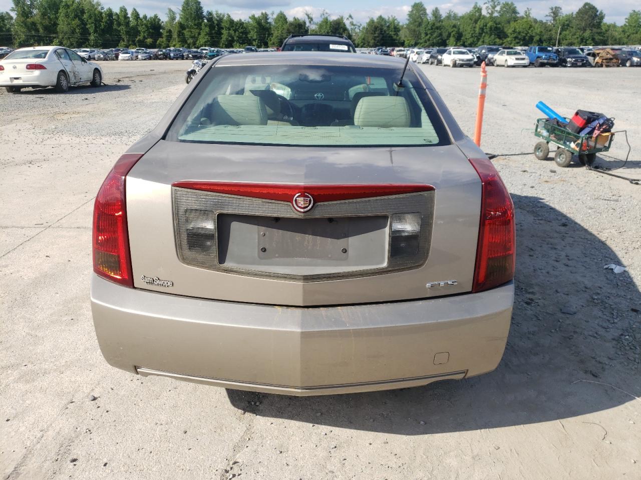 1G6DM577940115937 2004 Cadillac Cts