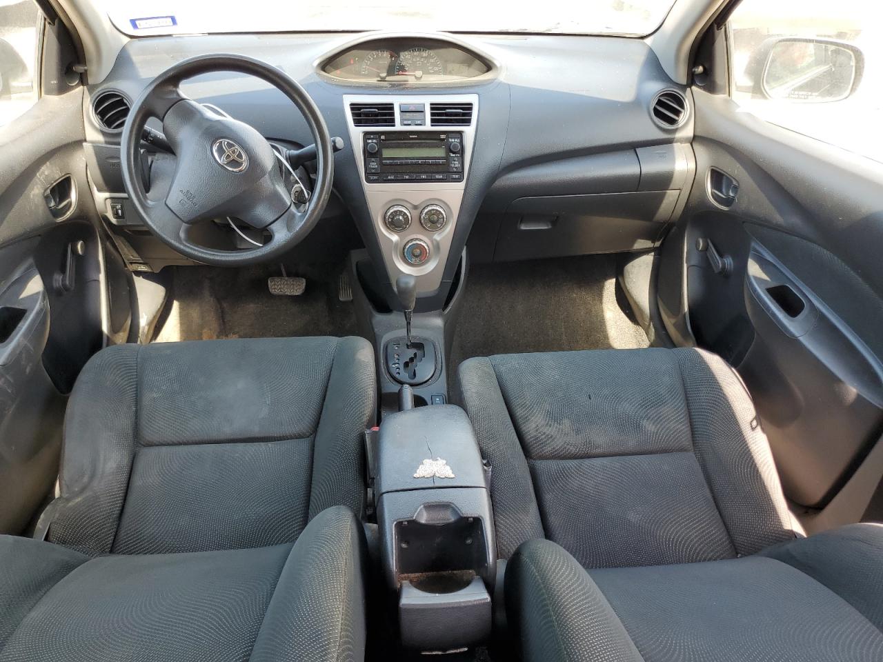 JTDBT4K39B1400232 2011 Toyota Yaris