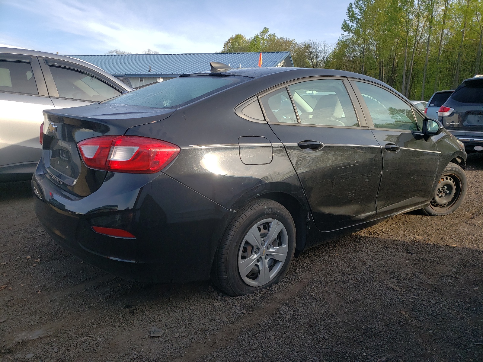 2018 Chevrolet Cruze Ls vin: 1G1BC5SM2J7225714