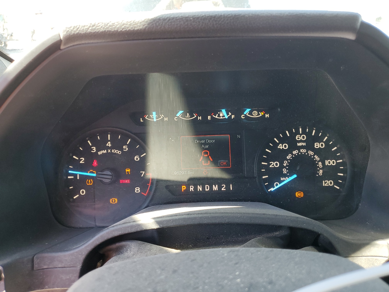 1FTMF1CB1KKC14599 2019 Ford F150