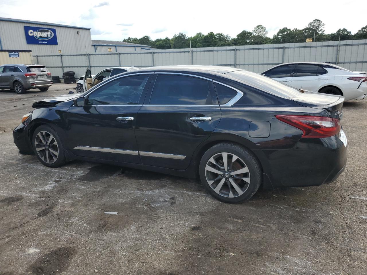 1N4AL3AP3HN312391 2017 NISSAN ALTIMA - Image 2