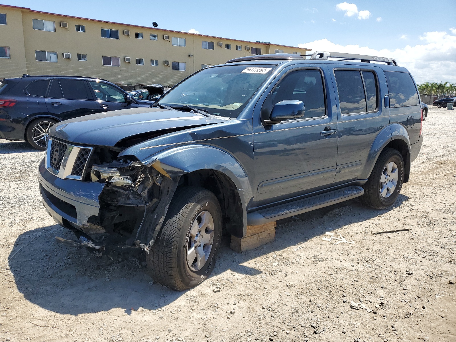 5N1AR18U85C776899 2005 Nissan Pathfinder Le