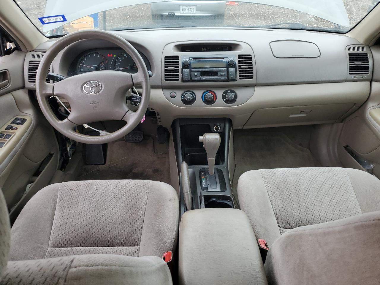 2004 Toyota Camry Le VIN: 4T1BE30K84U841748 Lot: 54556154