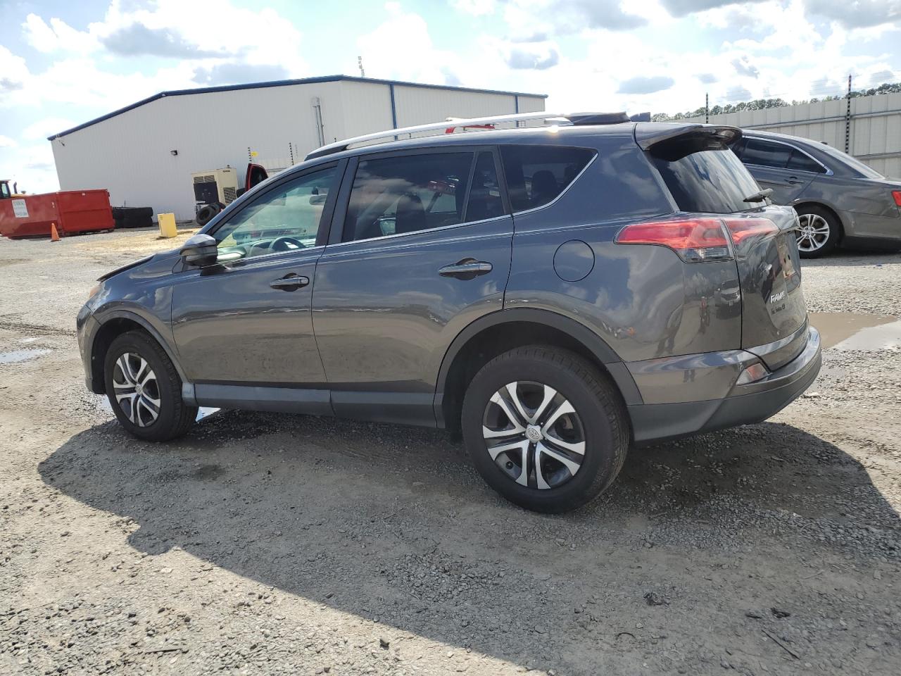 2T3ZFREV8GW302642 2016 TOYOTA RAV 4 - Image 2