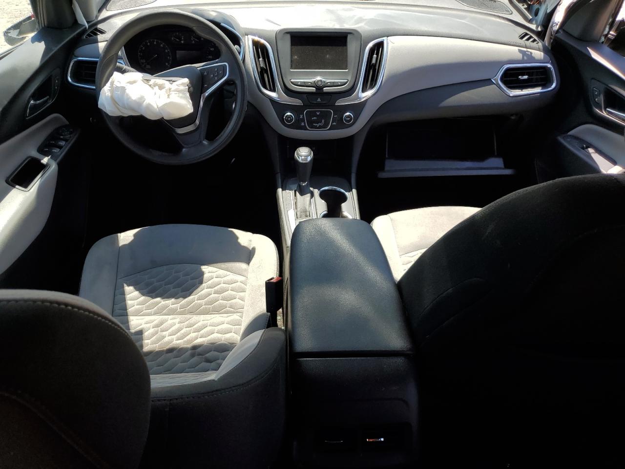 2019 Chevrolet Equinox - Image 8