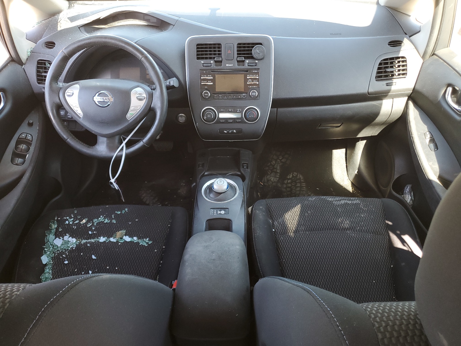 1N4AZ0CP2FC331906 2015 Nissan Leaf S