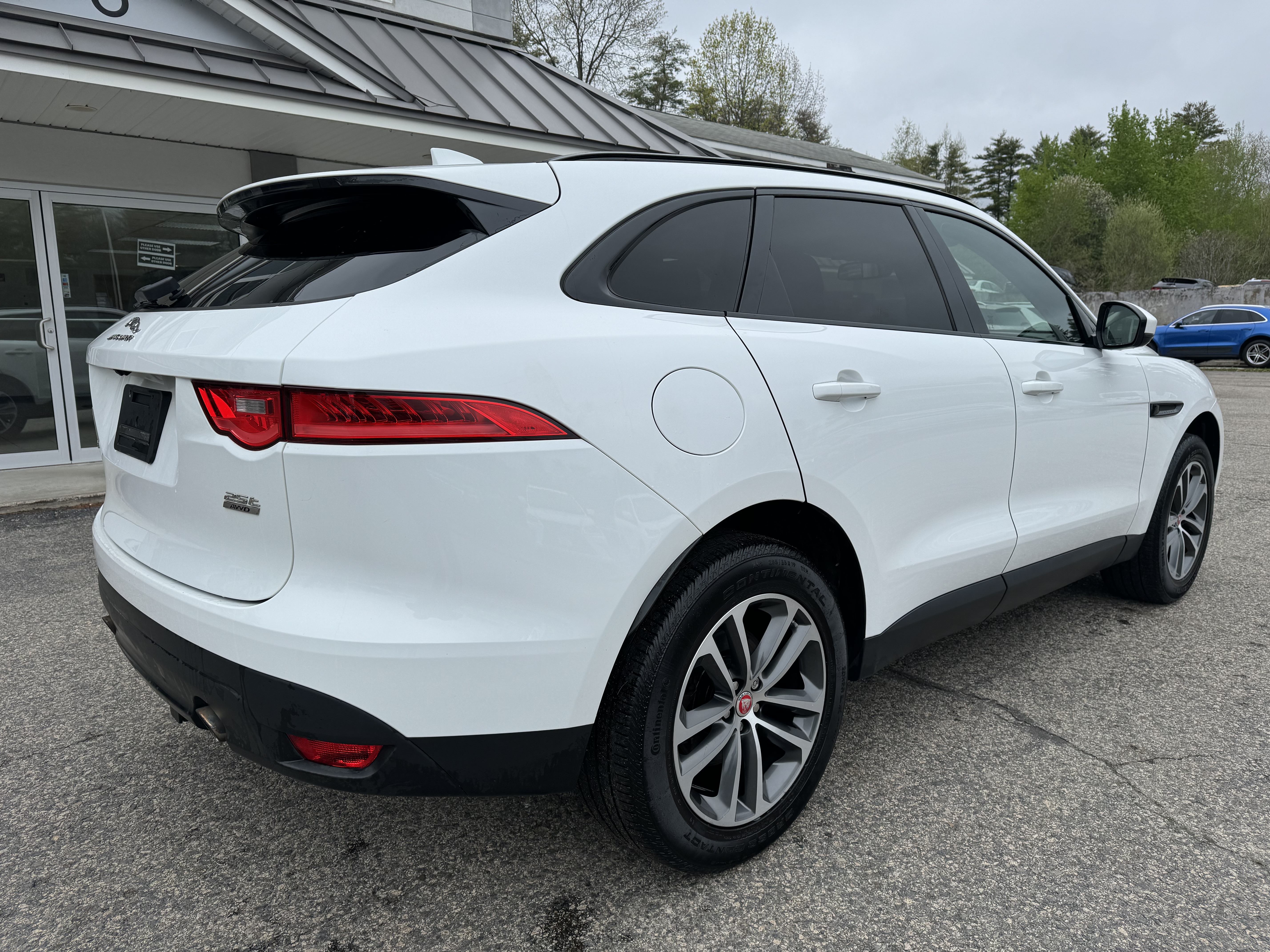 2018 Jaguar F-Pace Premium vin: SADCJ2FX8JA279921