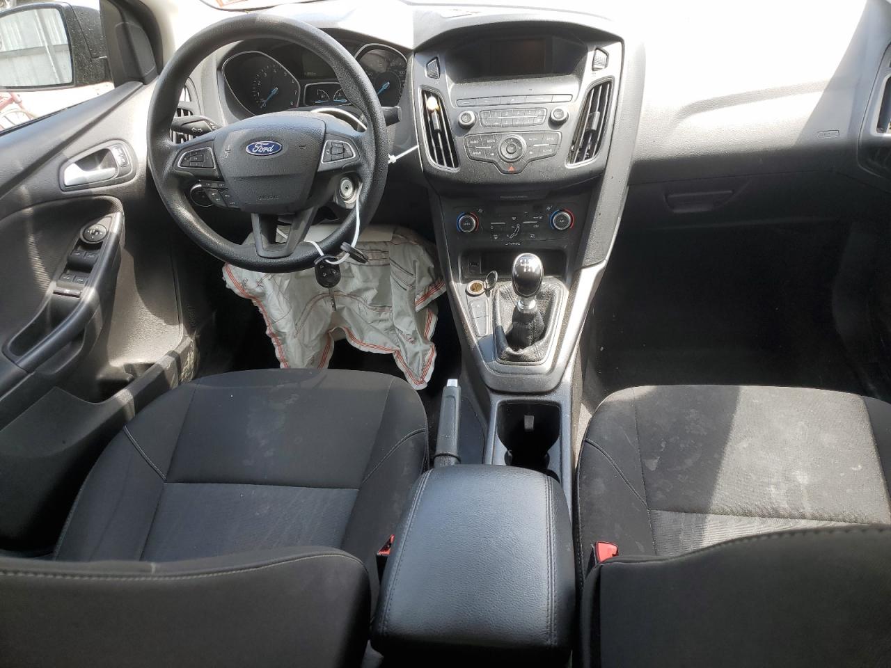 2018 Ford Focus - Image 8
