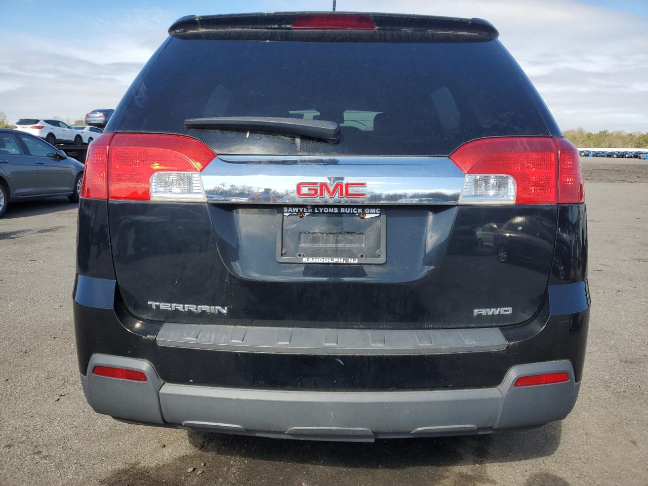 2GKFLVEK3F6437780 2015 GMC Terrain Sle