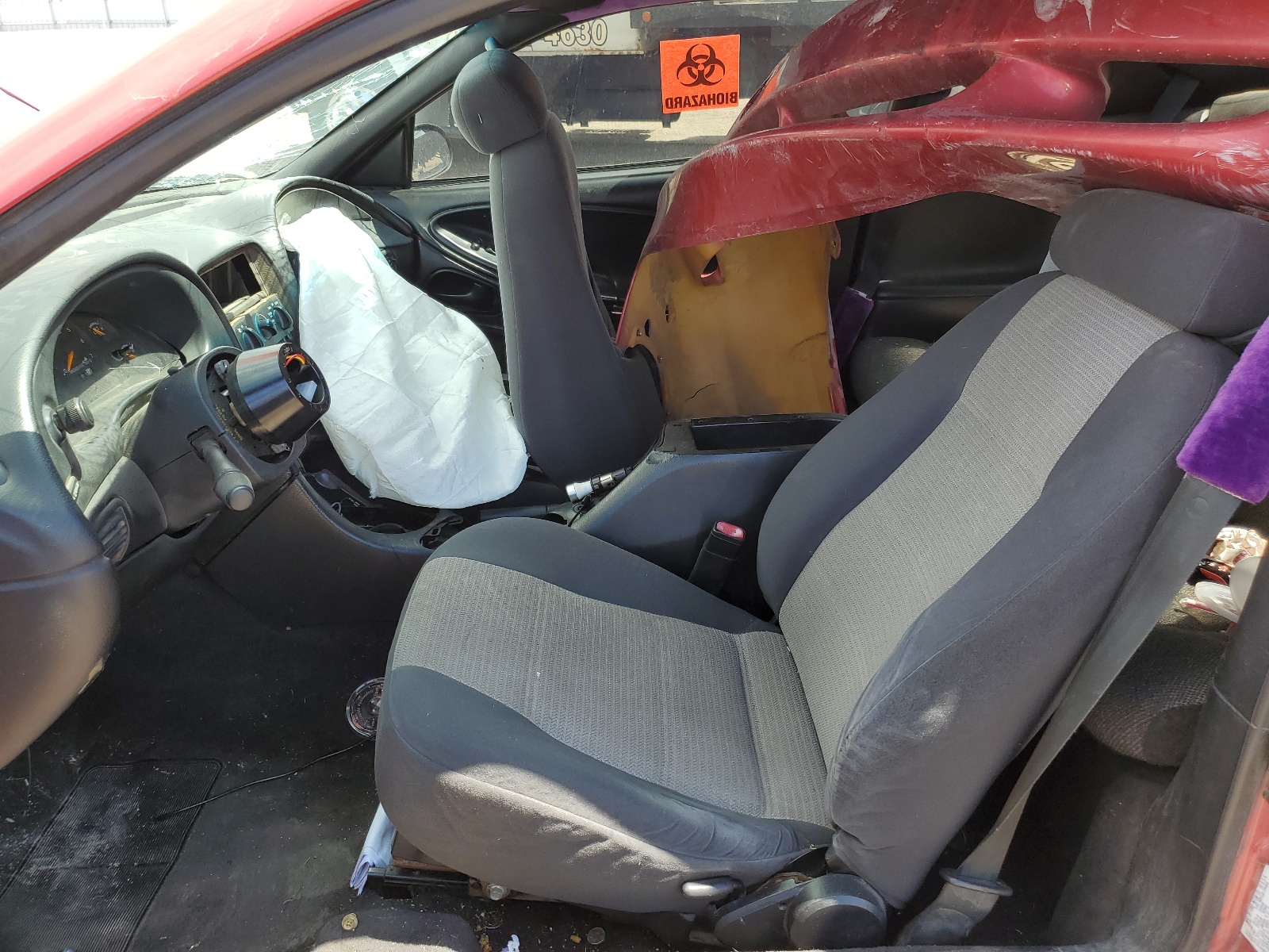 1FAFP4040WF108758 1998 Ford Mustang