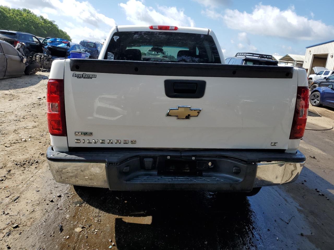 3GCPCSEA1BG107639 2011 Chevrolet Silverado C1500 Lt