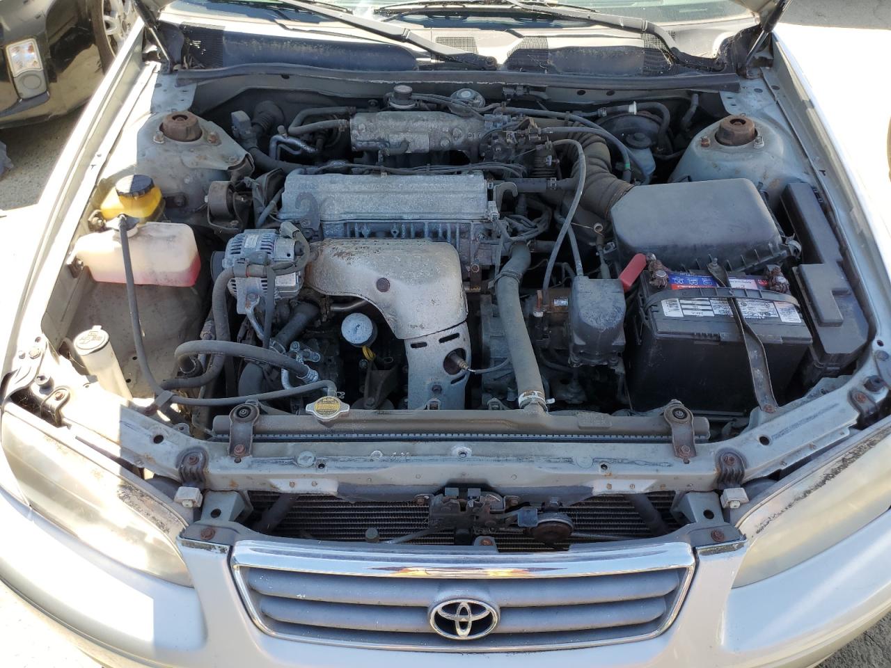 2000 Toyota Camry Ce VIN: JT2BG22KXY0428581 Lot: 56721064