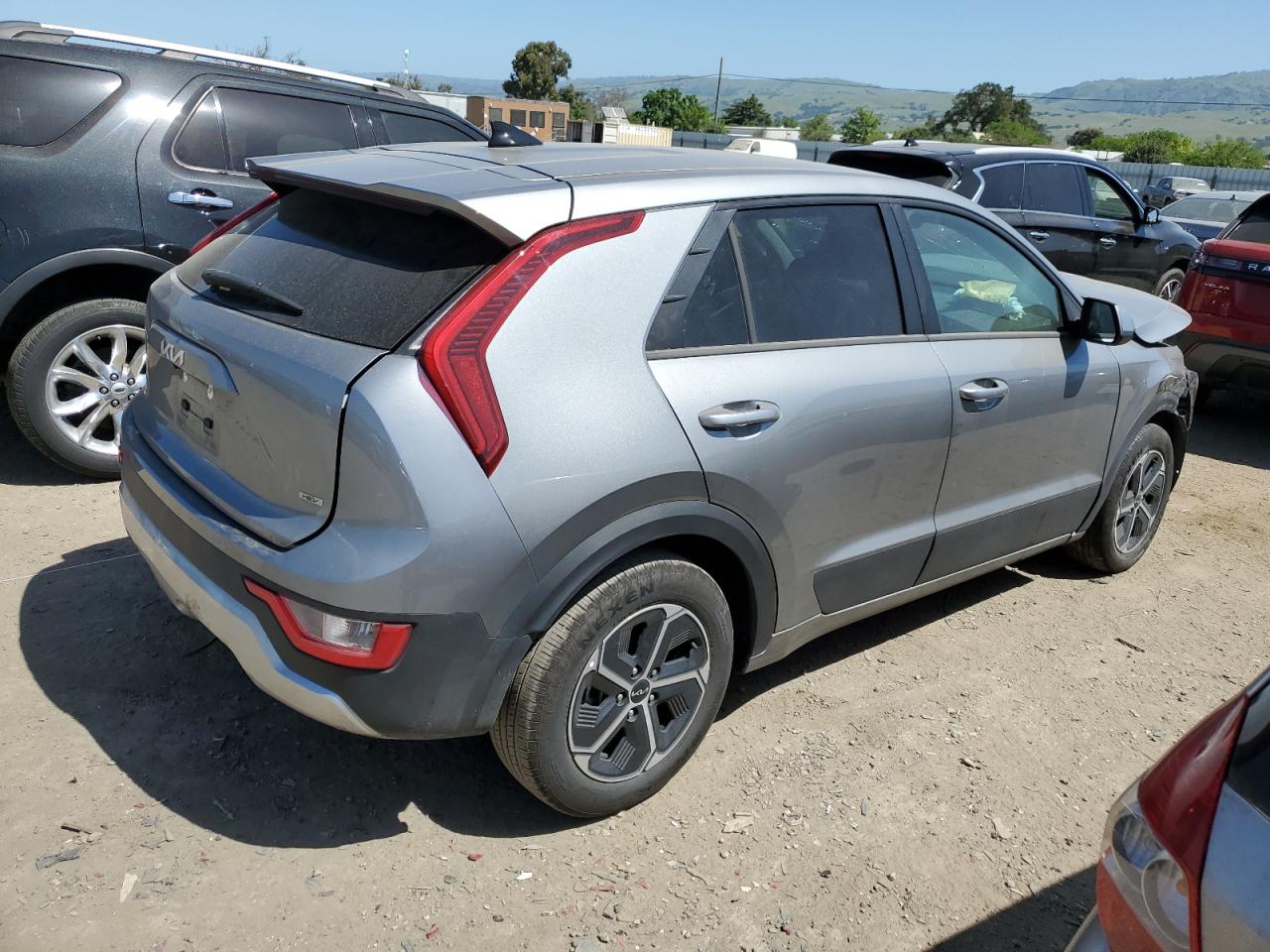 2023 Kia Niro Lx VIN: KNDCP3LE2P5070081 Lot: 53320204