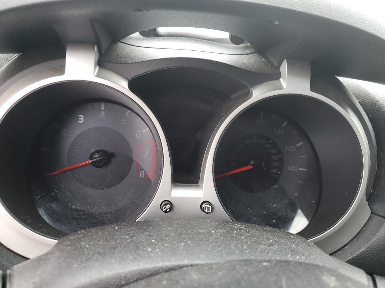 2015 Nissan Juke S VIN: JN8AF5MV2FT551113 Lot: 55109834