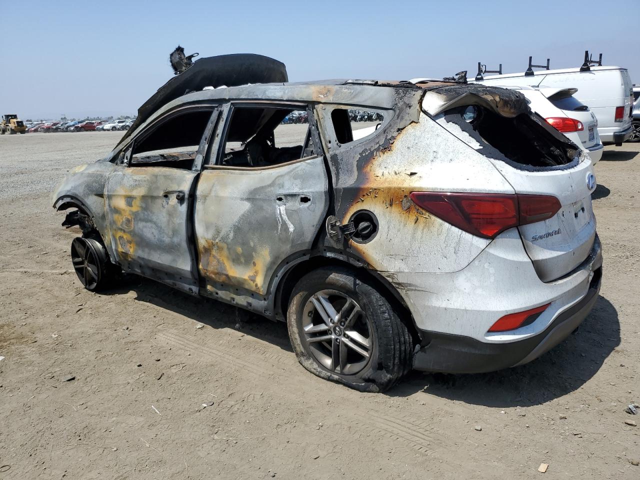2018 Hyundai Santa Fe - Image 2