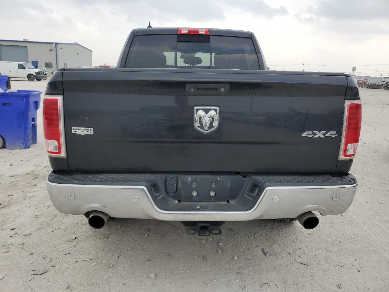 1C6RR7NT4FS776872 2015 Ram 1500 Laramie