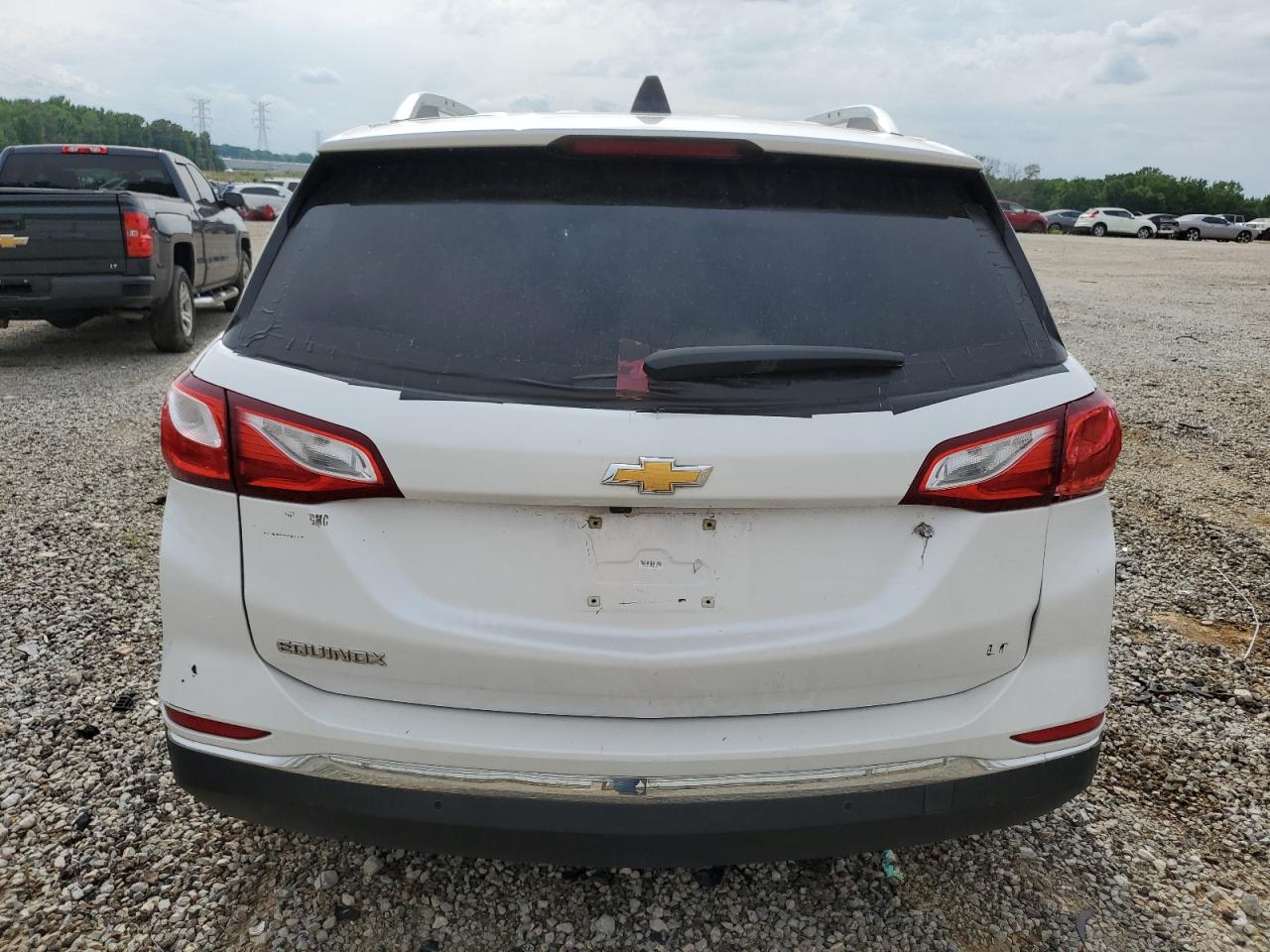 2GNAXJEV6J6125417 2018 Chevrolet Equinox Lt