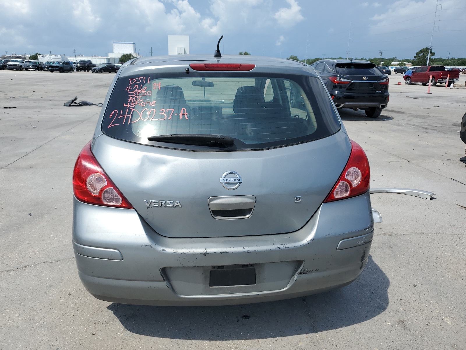 3N1BC13EX7L437078 2007 Nissan Versa S