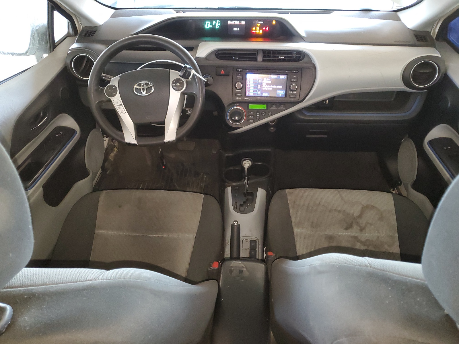 2012 Toyota Prius C vin: JTDKDTB38C1021022