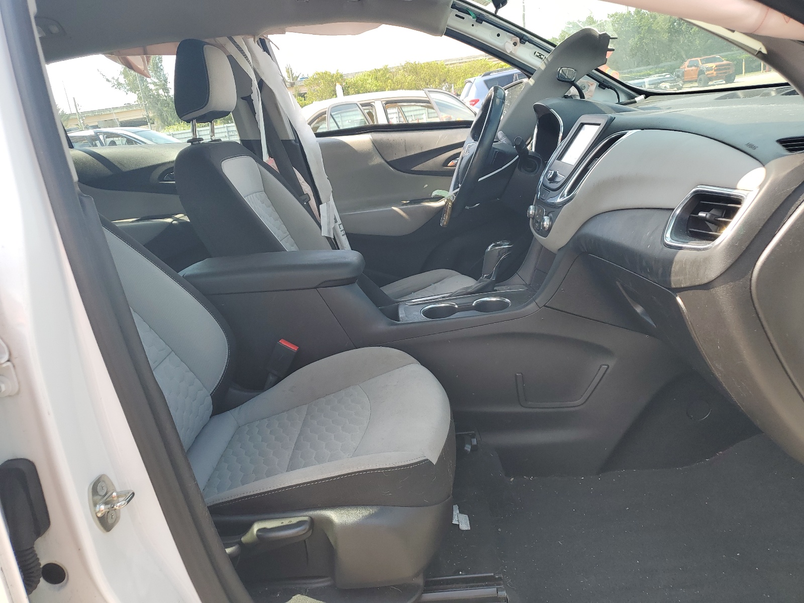 2GNAXHEV9J6229358 2018 Chevrolet Equinox Ls