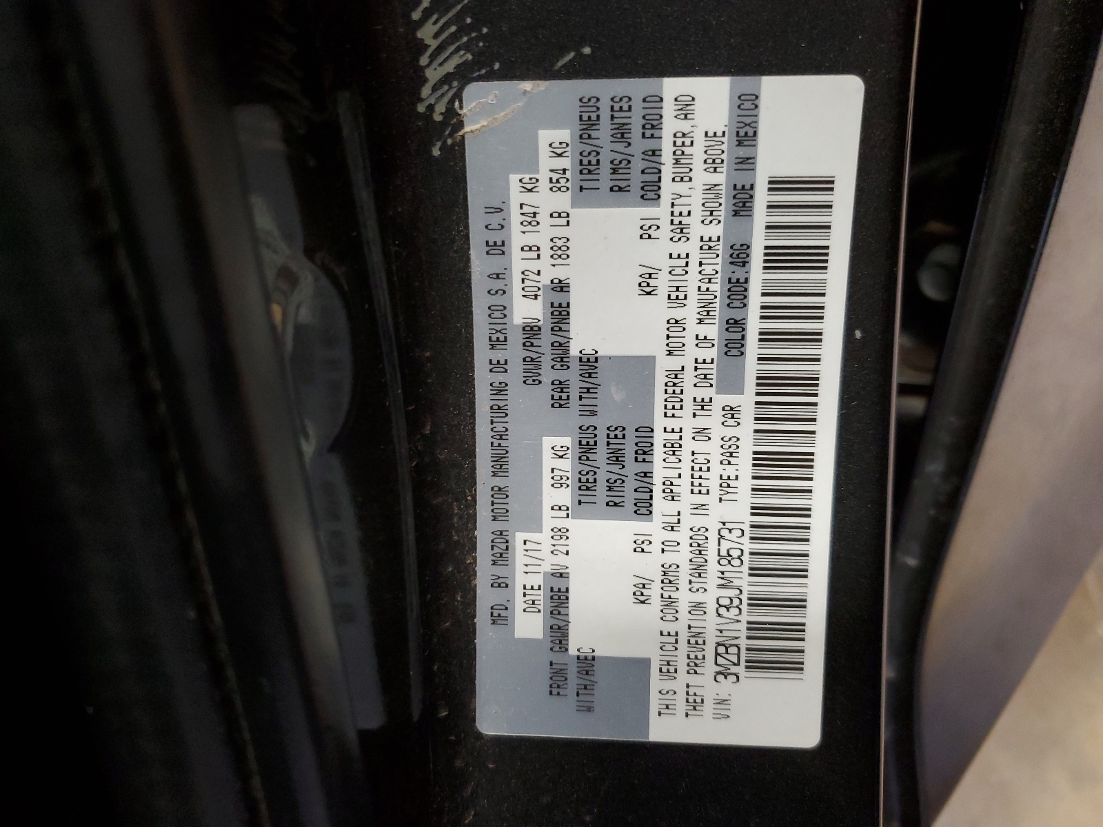 3MZBN1V39JM185731 2018 Mazda 3 Touring