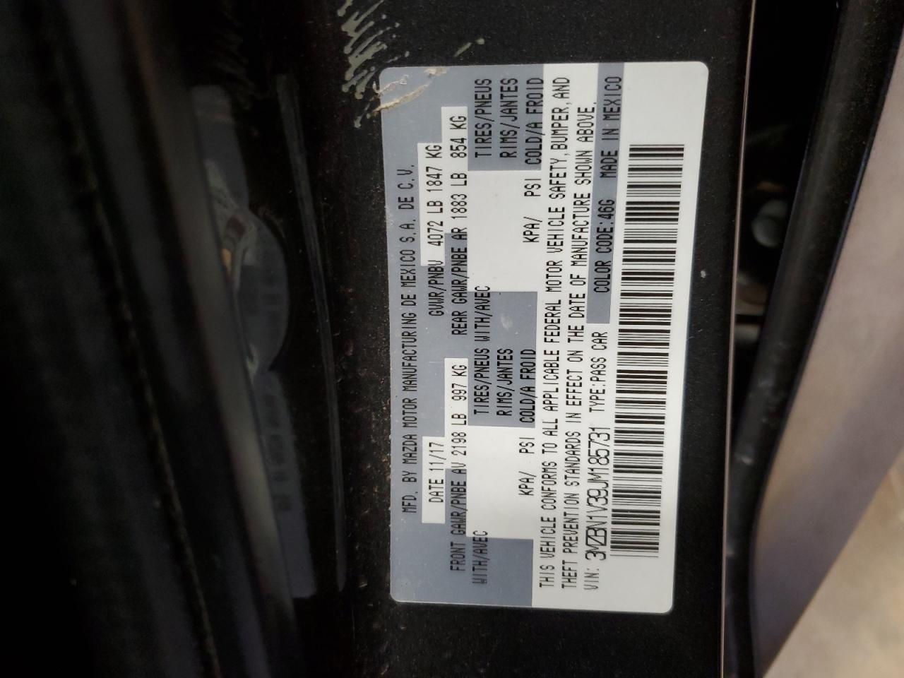 2018 Mazda 3 Touring VIN: 3MZBN1V39JM185731 Lot: 55533404