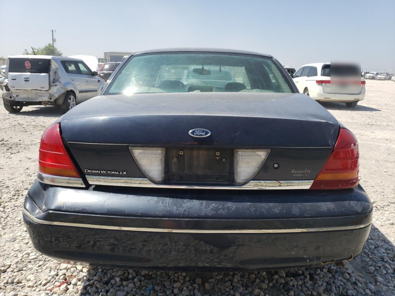 2FAFP74W61X139801 2001 Ford Crown Victoria Lx