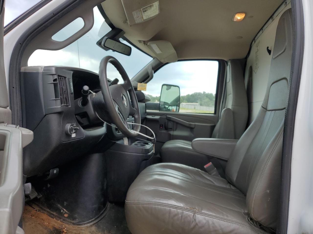 2019 GMC Savana Cutaway G3500 VIN: 7GZ37TCG0KN005243 Lot: 67000064