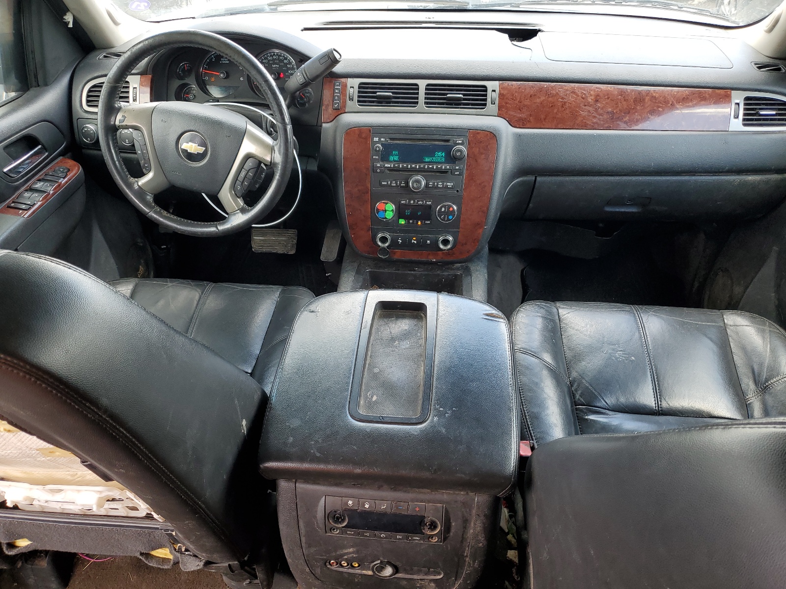 1GNSKBE03BR301052 2011 Chevrolet Tahoe K1500 Lt