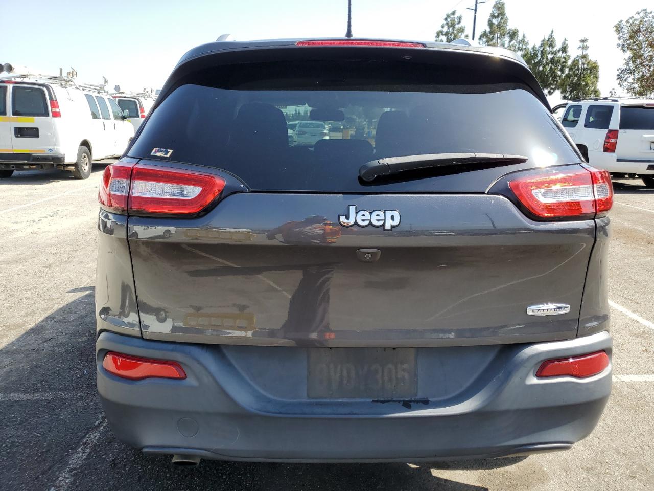 1C4PJLCBXHW652353 2017 Jeep Cherokee Latitude