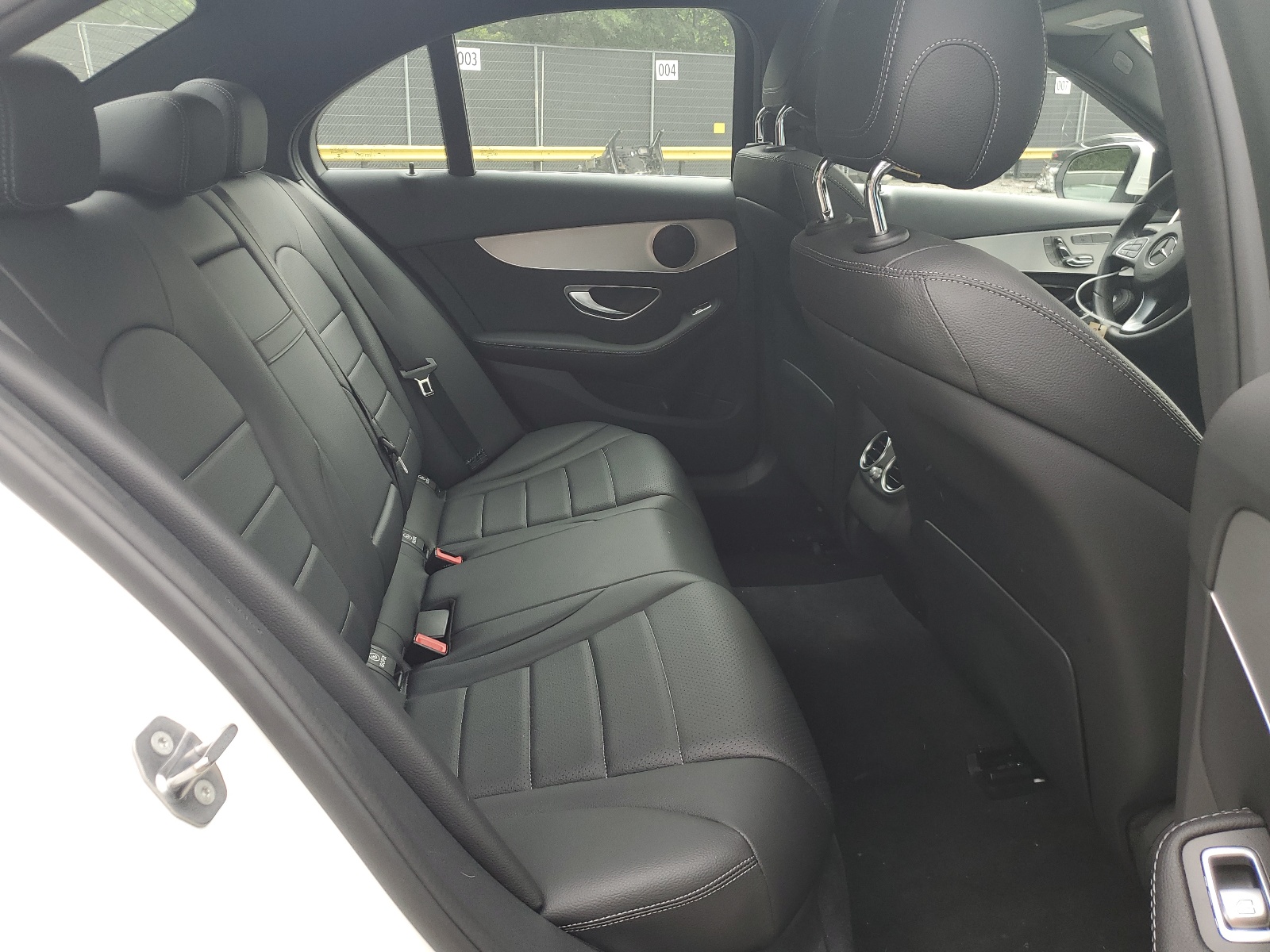 55SWF4KB6JU272424 2018 Mercedes-Benz C 300 4Matic