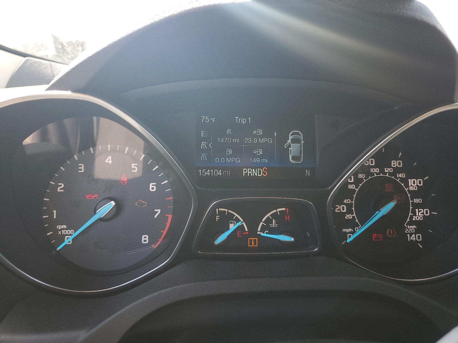 1FMCU9HDXJUB56047 2018 Ford Escape Sel