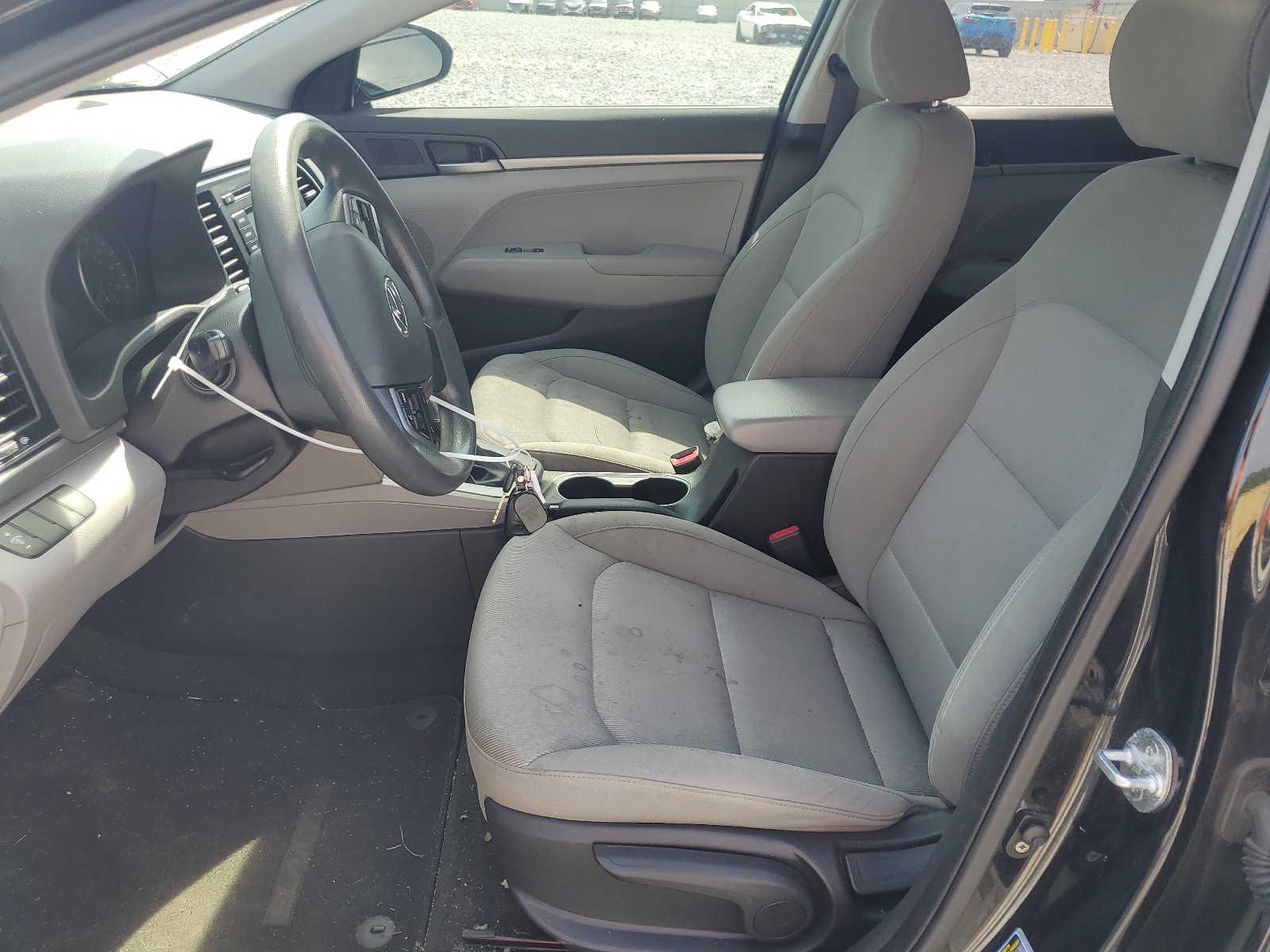 KMHD74LF4JU619789 2018 Hyundai Elantra Se