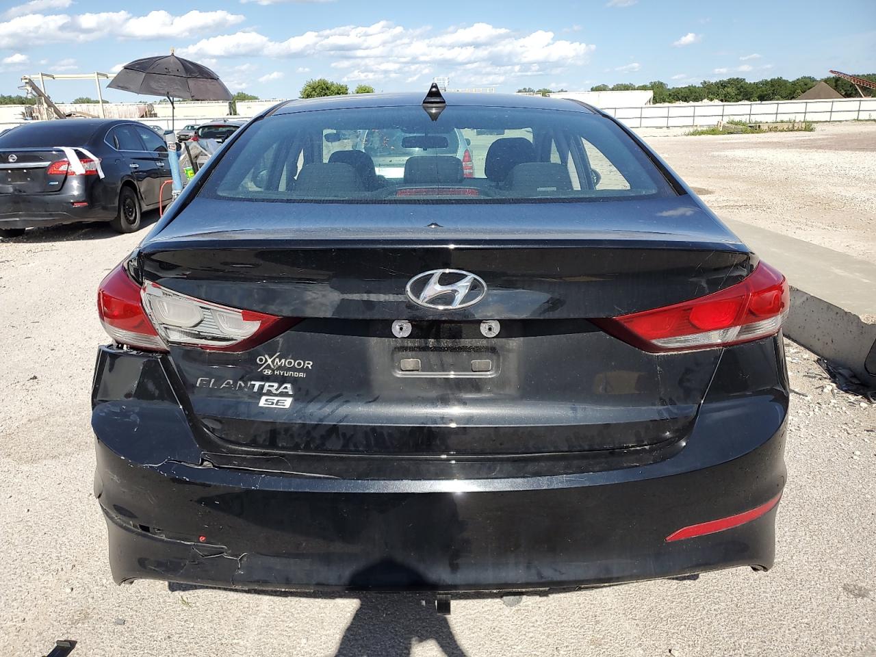 5NPD74LF6JH388604 2018 Hyundai Elantra Se