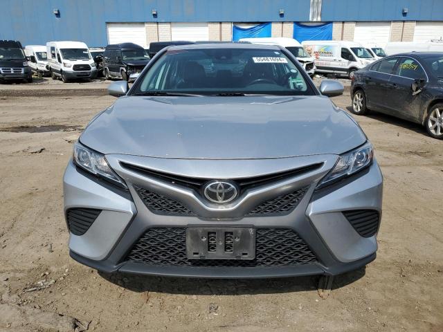  TOYOTA CAMRY 2019 Серебристый