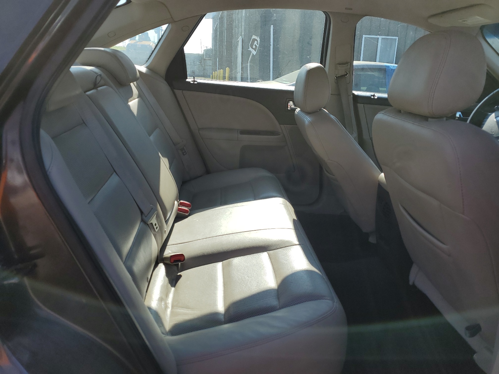 1FAHP25WX8G138497 2008 Ford Taurus Limited