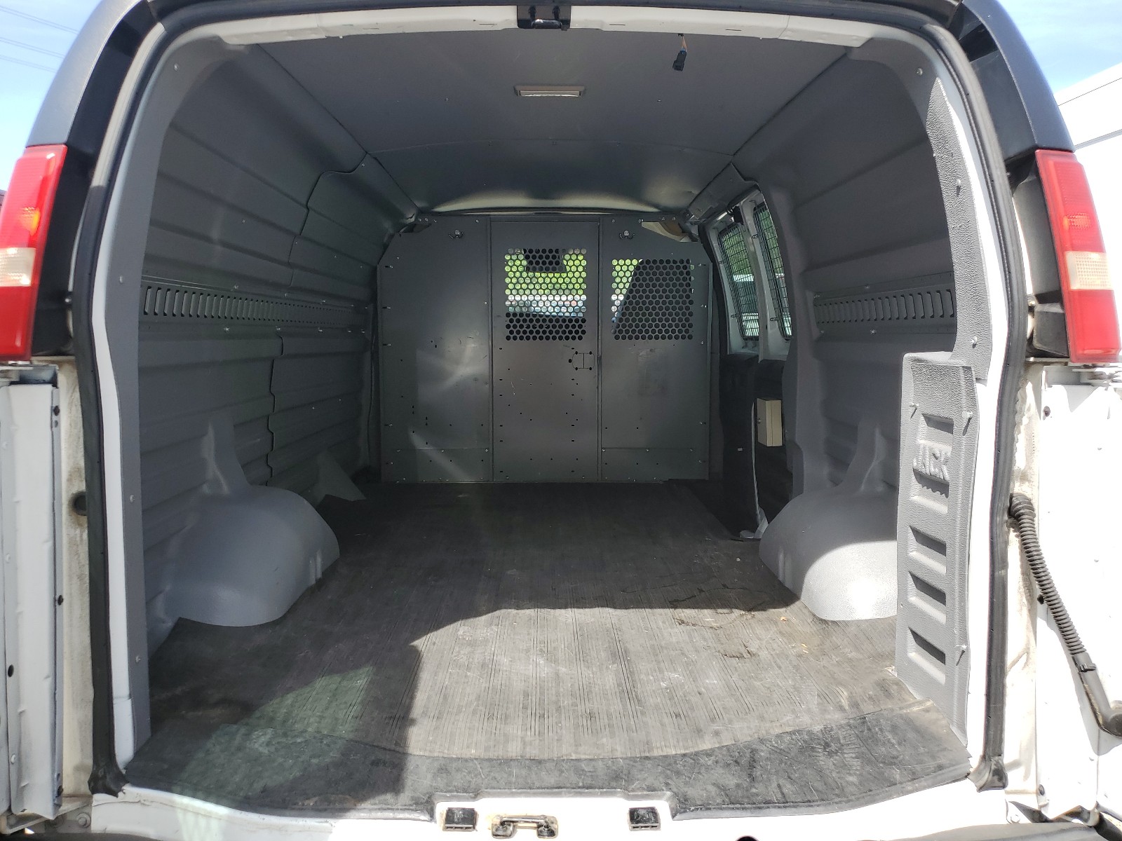 1GCGG25C481216948 2008 Chevrolet Express G2500