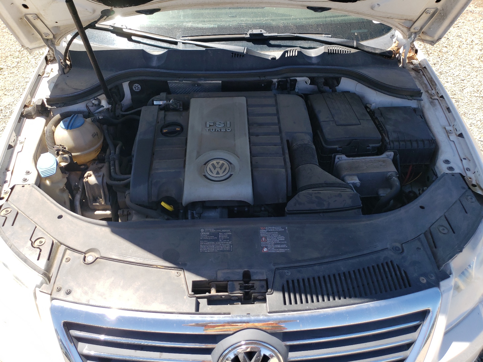 WVWTK93C48E090351 2008 Volkswagen Passat Wagon Lux