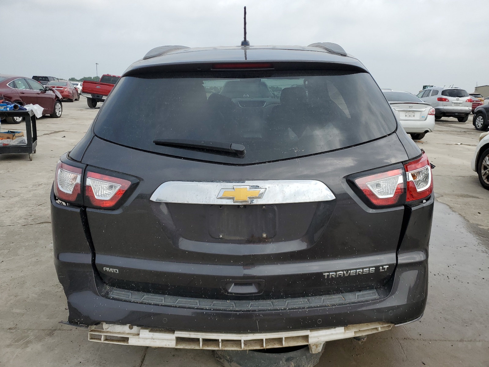 1GNKVHKD2FJ304546 2015 Chevrolet Traverse Lt