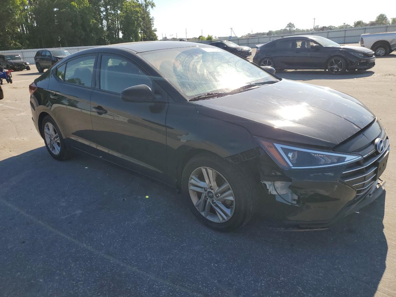 2020 Hyundai Elantra - Image 4