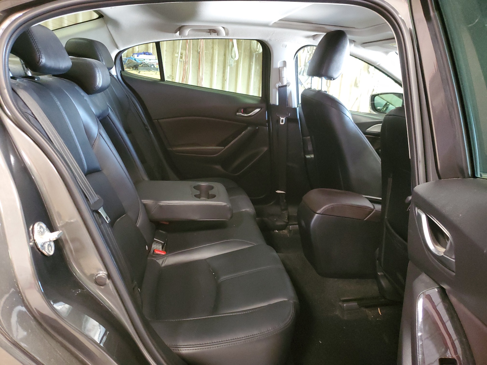 3MZBN1V39JM185731 2018 Mazda 3 Touring