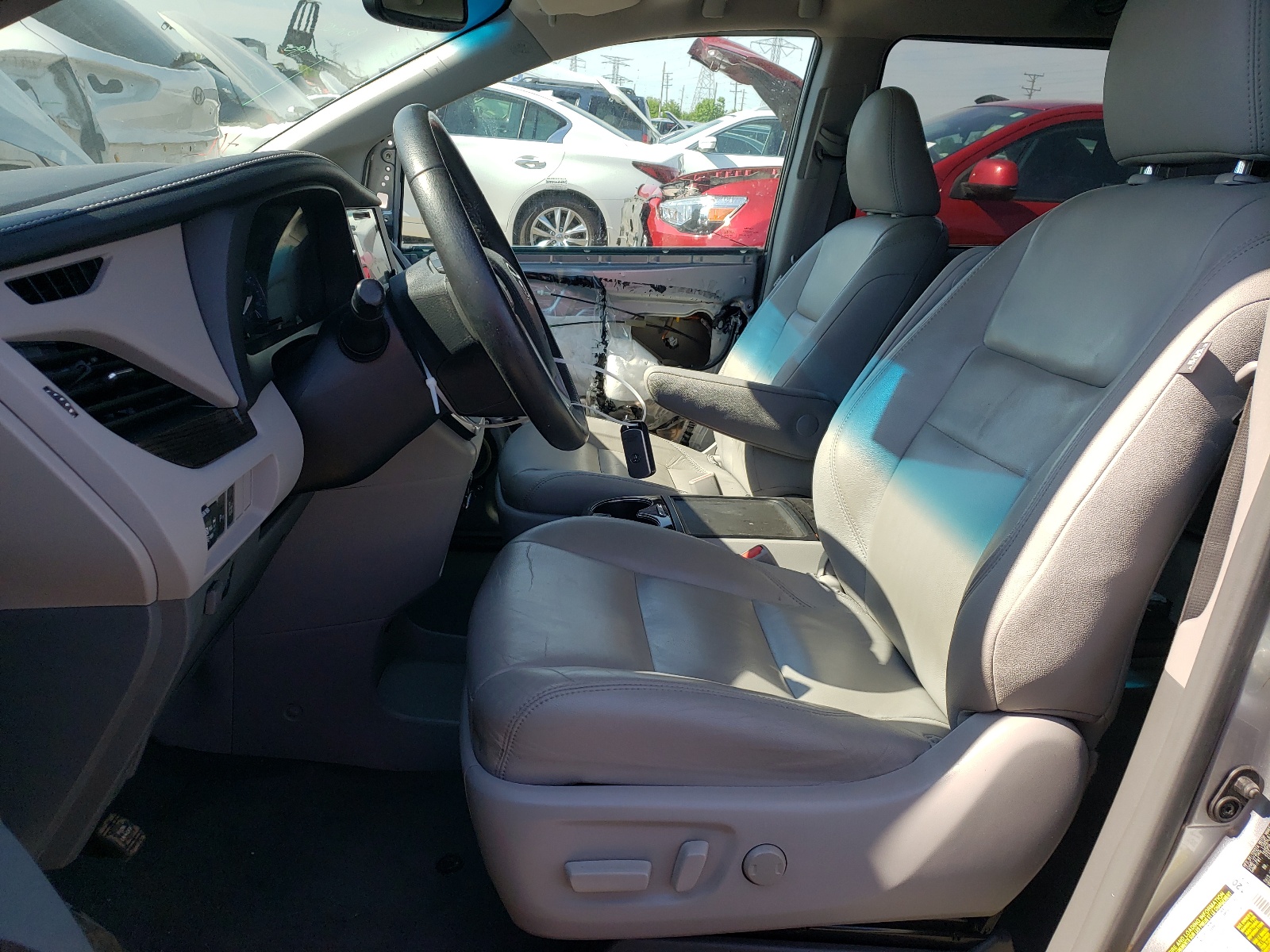 5TDYZ3DC3HS873345 2017 Toyota Sienna Xle