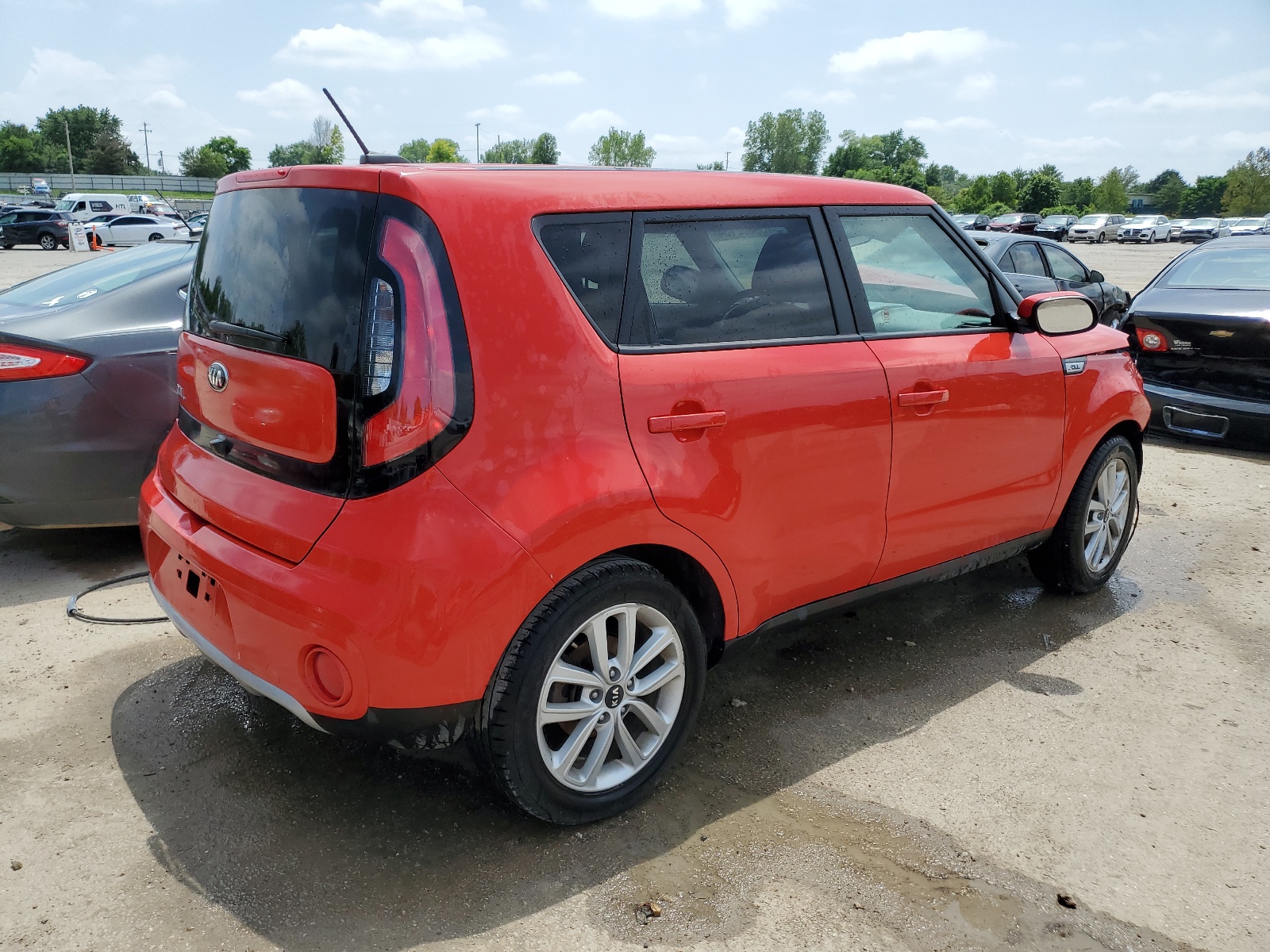 2019 Kia Soul + vin: KNDJP3A50K7661792