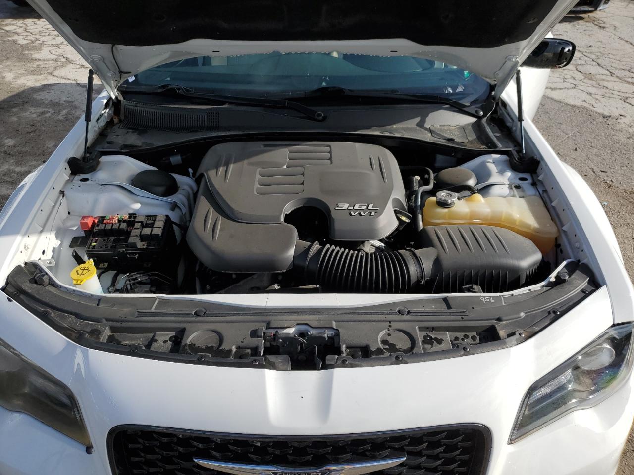 2017 Chrysler 300 S VIN: 2C3CCAGG1HH624253 Lot: 53997184