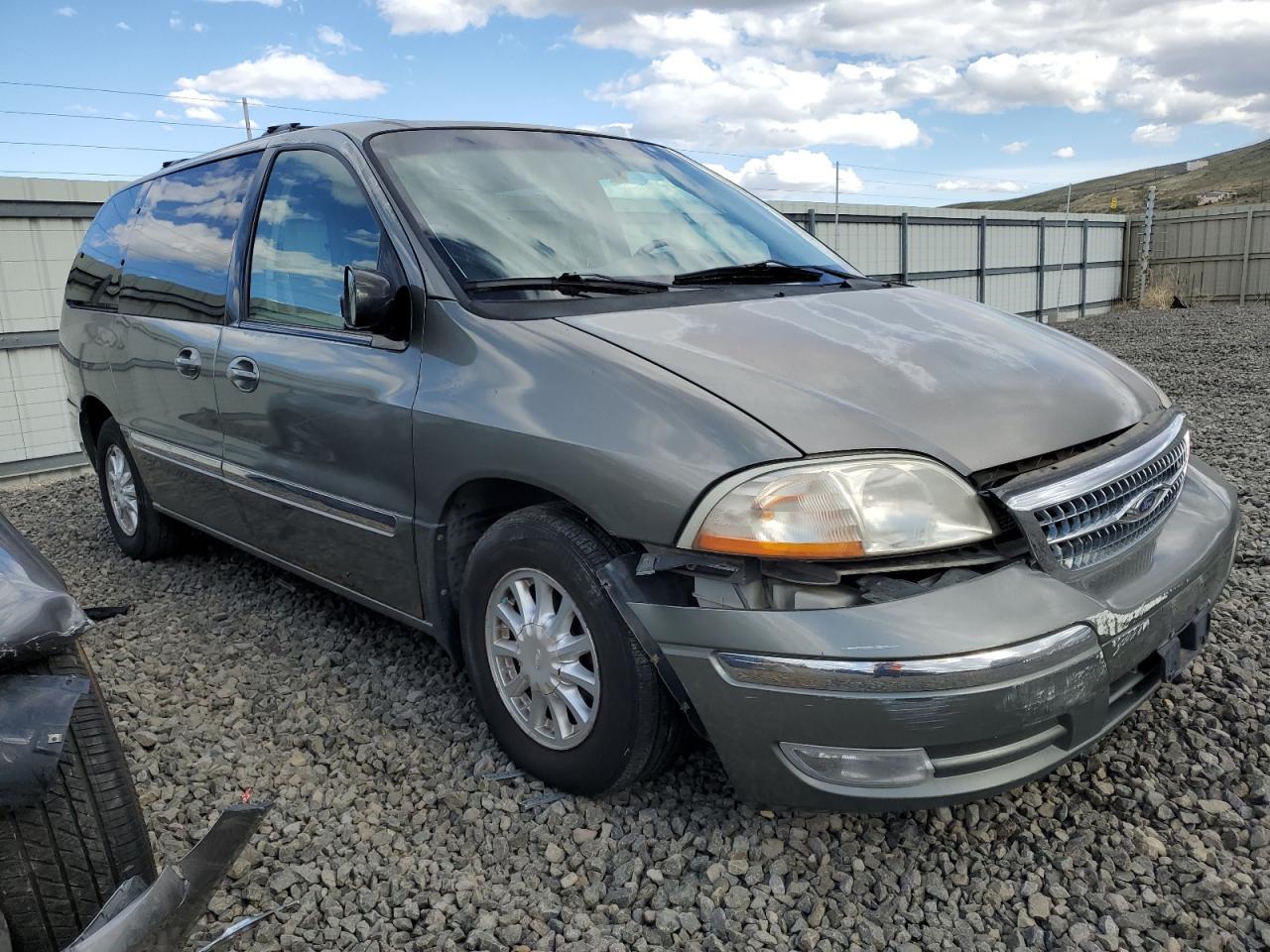 2000 Ford Windstar - Image 4